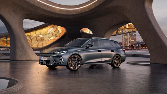 Neuer CUPRA Born 2024 EV Fahrzeugfinanzierung