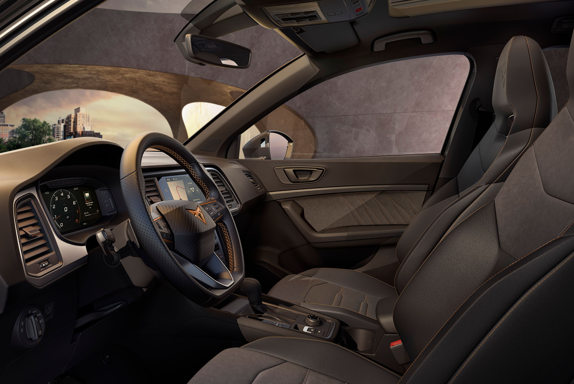 Vue intérieure de la CUPRA Ateca INICIO avec intérieur Dinamica noir et sièges baquets sport.