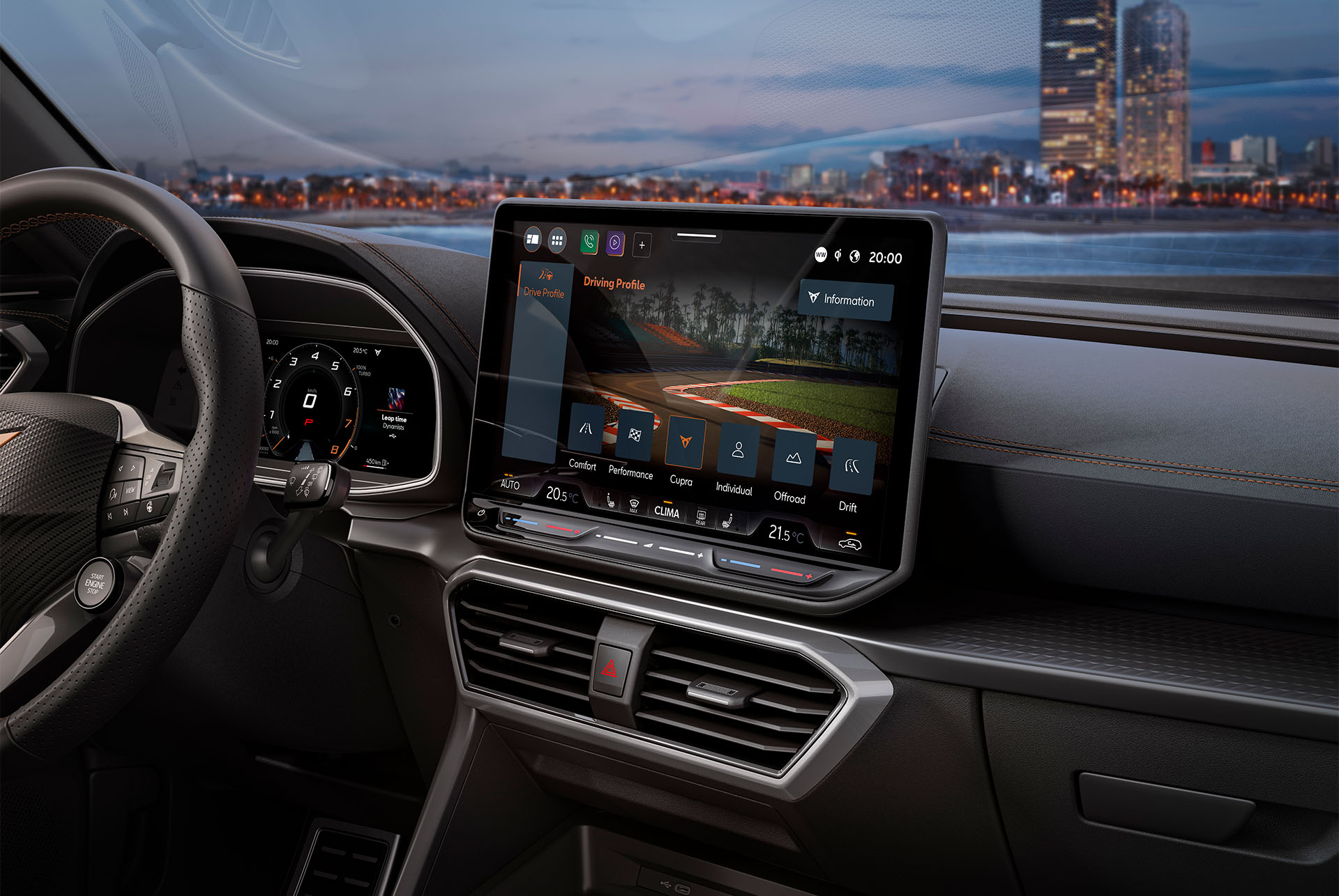 Frontansicht des neuen CUPRA Leon 2024 Hybrid mit fortschrittlicher Lenkung und dynamischer Fahrwerksregelung in Aktion, unscharfe Stadtlandschaft bei Sonnenuntergang im Hintergrund.