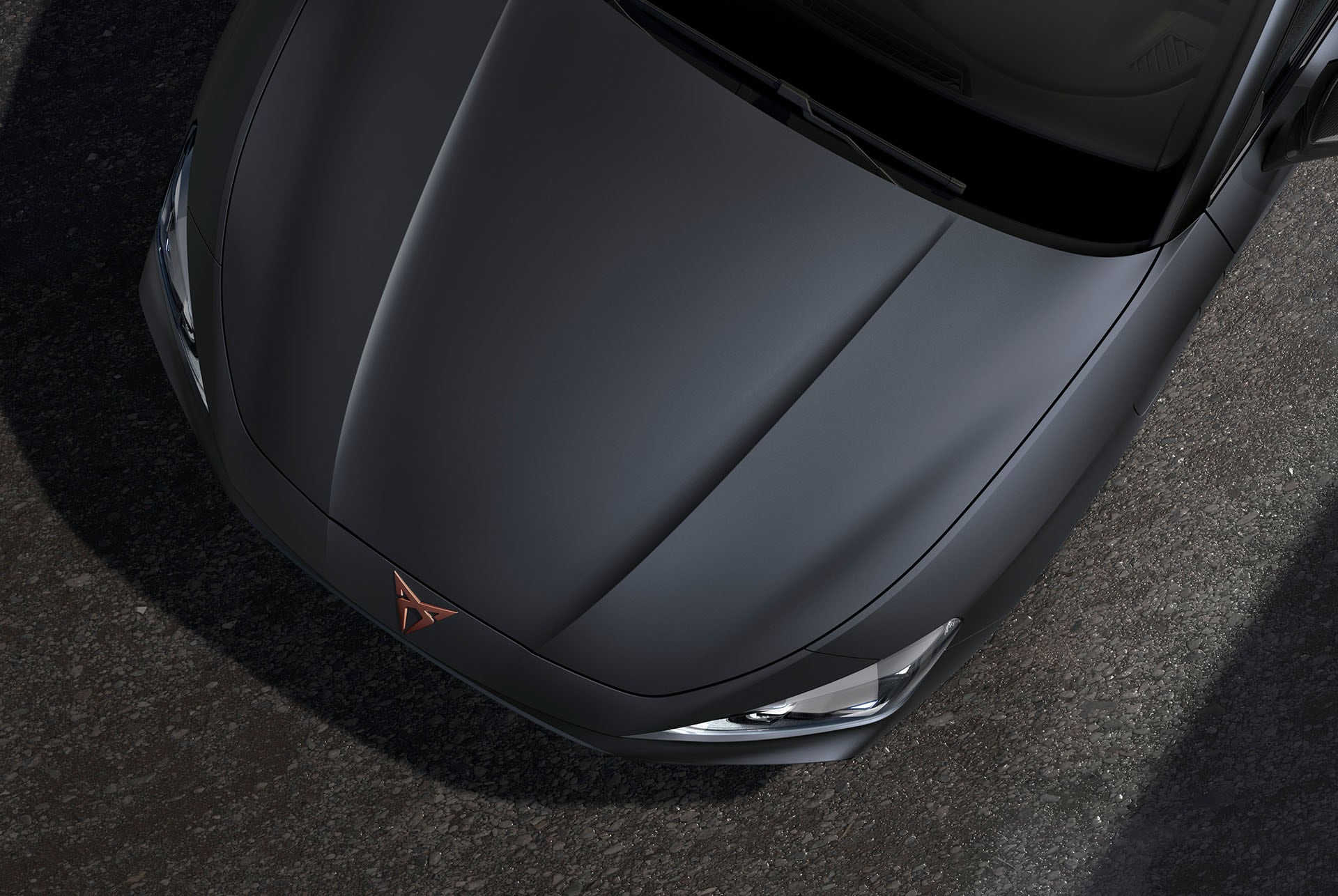 Draufsicht auf die Motorhaube des neuen CUPRA Leon 2024 in Magnetic Tech Matt