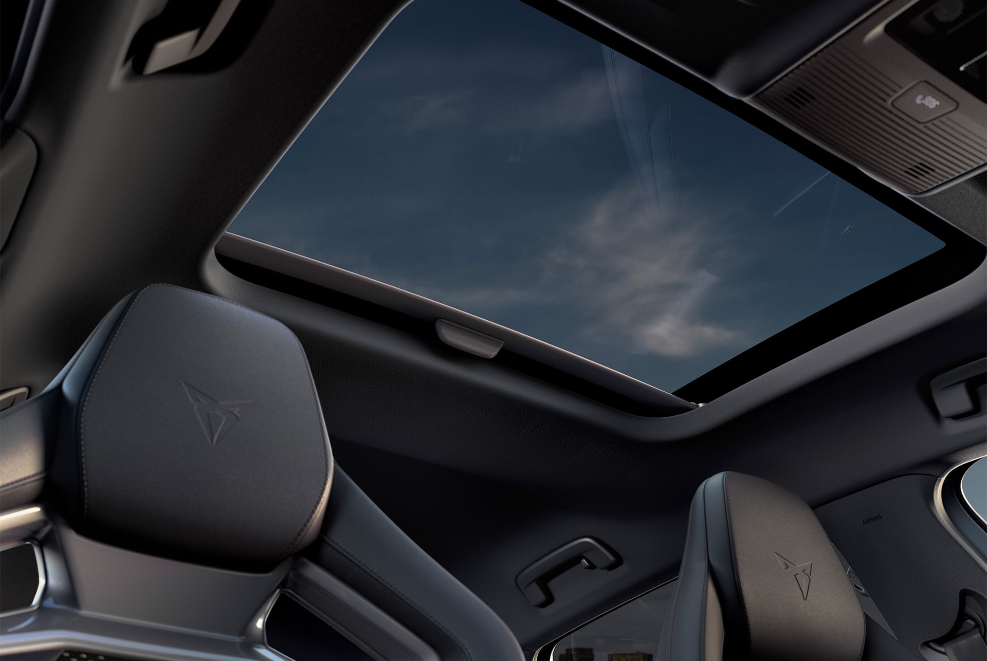 Neuer CUPRA Leon 2024, Skyline mit elektrischem Panorama-Sonnendach als Zusatzoption